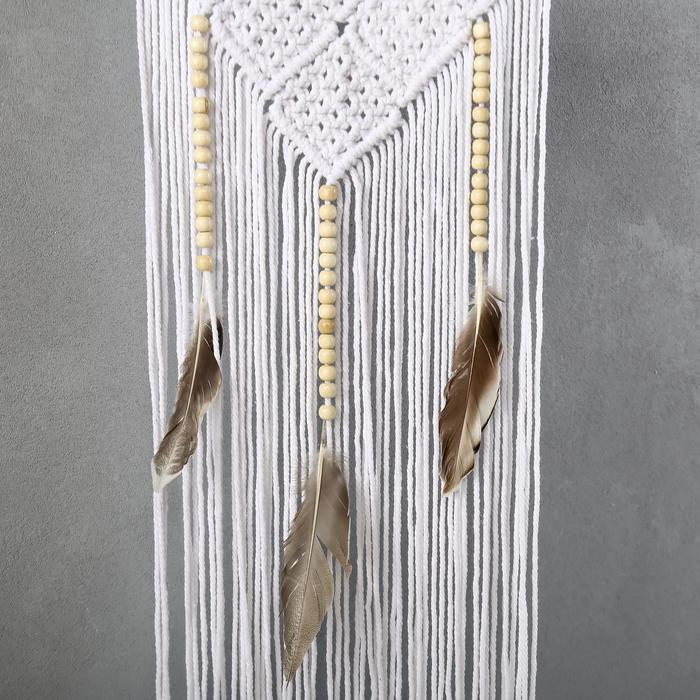 Ловец снов "Вязаные треугольники" белый 63х43 см