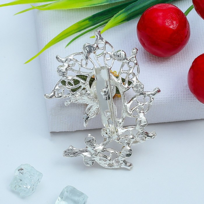 Брошь &laquo;Цветы шиповника&raquo;, цветная в серебре