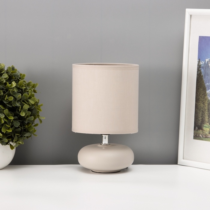 Настольная лампа Настольная лампа "Ассенса" Е14 40вт серый 13х13х22 см