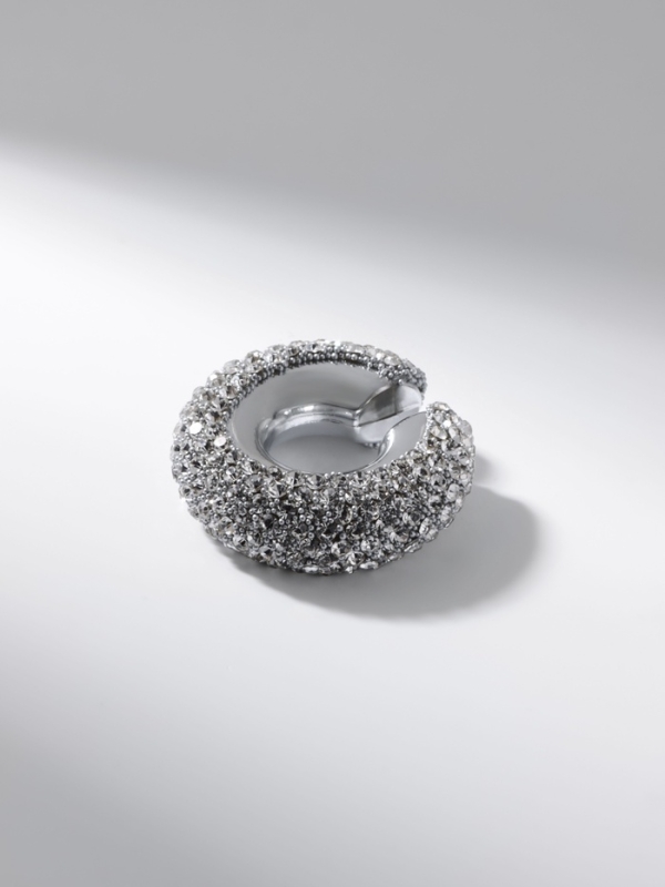 Серьги &laquo;Каффы&raquo; бублик, малые стразы, белые в серебре