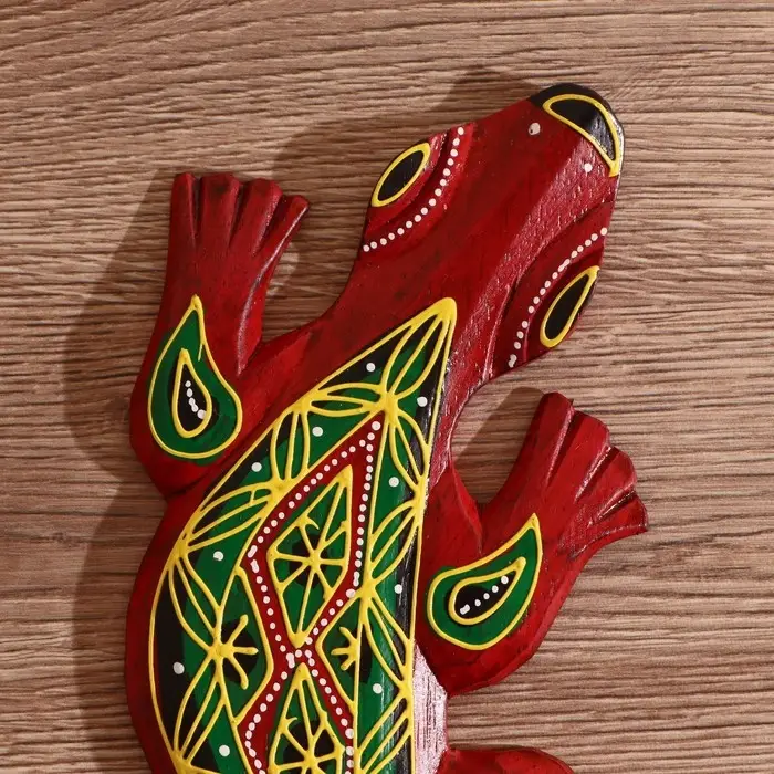 Панно настенное дерево "Геккон оранжевый с орнаментом" 1х11х30 см