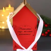 Шкатулка "Новогодний домик" с магнитом, 13,5х11,5х21 см, красный