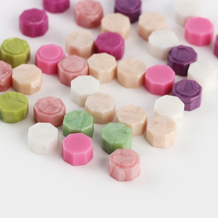 Набор для создания акриловых брелоков с наклейками и фигуркой из сургуча