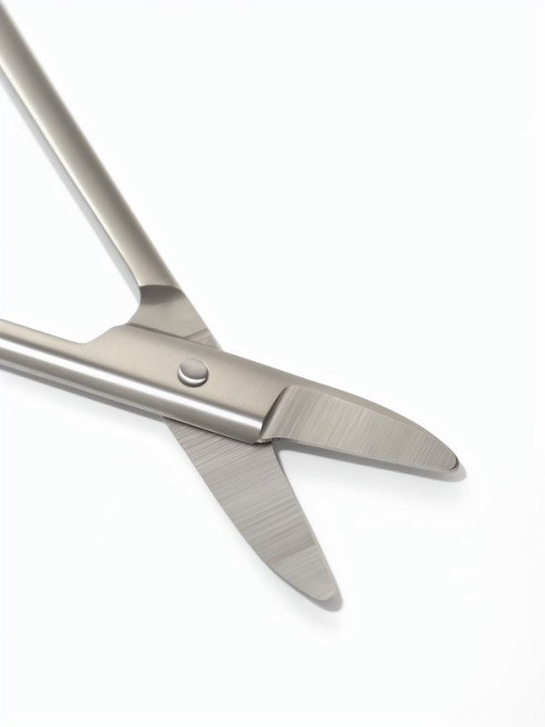 Ножницы педикюр прямые 8*20мм/11,8*5см серебр зип пакет QF