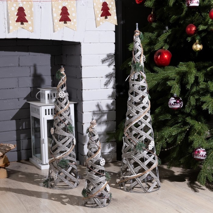 Светодиодная фигура «Конусы с еловой веткой» 40, 60, 80 см, текстиль, металл, батарейки ААх2 (не в комплекте), свечение тёплое белое Светодиодная фигура «Конусы с еловой веткой» 40, 60, 80 см, текстиль, металл, батарейки ААх2 (не в комплекте), свечение тёплое белое