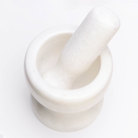 Ступка с пестиком из камня средняя, 250 мл, белая, в коробке Ступка с пестиком из камня средняя, 250 мл, белая, в коробке