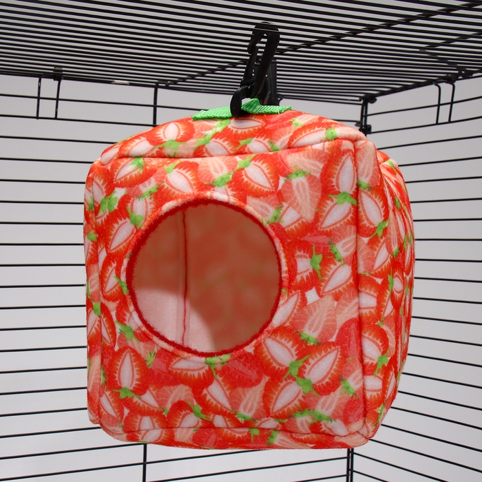 Подвесной домик-кубик Подвесной домик-кубик "Клубничка", 17 х 17 х17 см