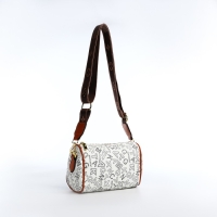 Сумка кросс-боди на молнии, цвет белый Сумка кросс-боди на молнии, цвет белый