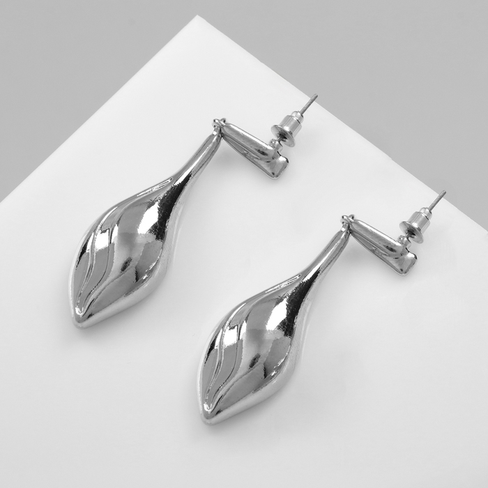 Серьги металл &laquo;Абстракция&raquo; свёрнутый лист, цвет серебро