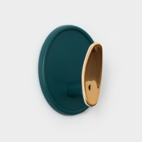 Крючки самоклеящиеся Доляна Gold, 3 шт, 4&times;4&times;2,5 см, цвет зелёный