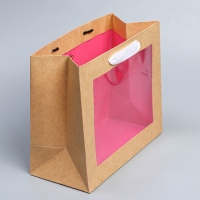 Пакет подарочный новогодний крафтовый с пластиковым окном «Новогодние шары», 24 х 20 х 11см Пакет подарочный новогодний крафтовый с пластиковым окном «Новогодние шары», 24 х 20 х 11см