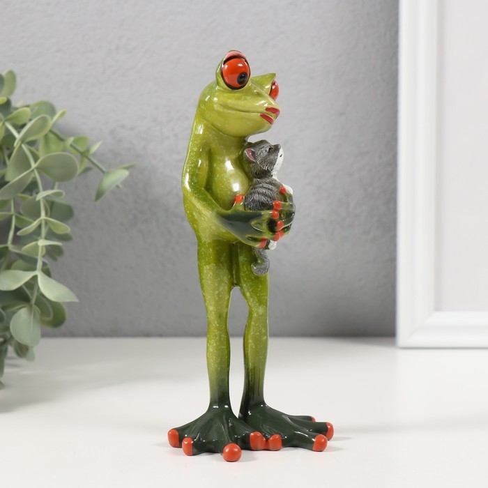 Сувенир полистоун лак "Лягуха с кошечкой" 7,5х6,2х17 см