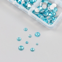 Декор для творчества стекло "Стразы. Голубое озеро" d=2-4,8 мм н-р 1188 шт 6х8х1,5 см