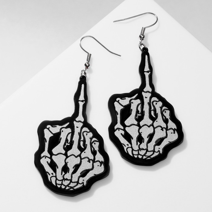 Серьги акрил &laquo;Скелеты&raquo; руки, цвет чёрно-белый в серебре