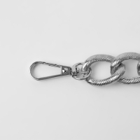 Цепочка для сумки, с карабинами, металлическая, ребристая, 27 &times; 20 мм, 60 см, цвет серебряный