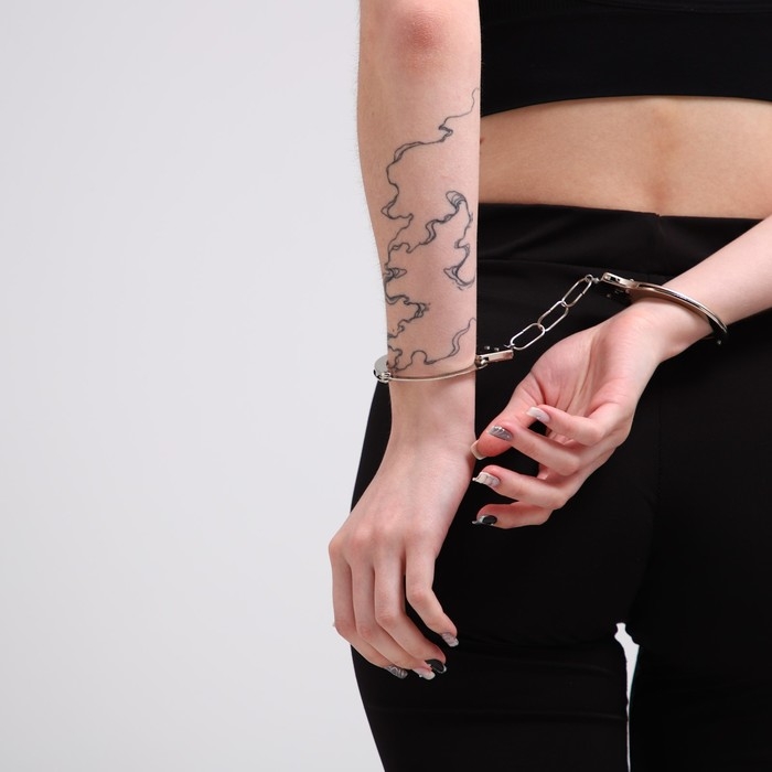 Наручники карнавальные &laquo;Опасно&raquo;