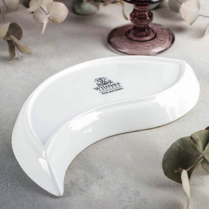 Блюдо фарфоровое Wilmax , 23&times;12 см, цвет белый