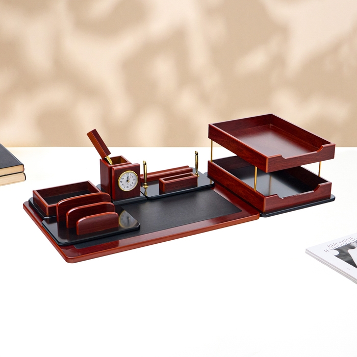 Набор настольный 7в1 (каранд-ца,подст д/ручек,визит-ца,часы Д-010,этажерка,нож канц,п,) Набор настольный 7в1 (каранд-ца,подст д/ручек,визит-ца,часы Д-010,этажерка,нож канц,п,)