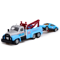 Грузовик металлический &laquo;Эвакуатор&raquo;, с машинкой, цвет МИКС