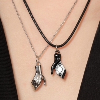 Кулоны &laquo;Неразлучники&raquo; на магните, рукопожатие, цвет чёрно-серебряный, 52 см