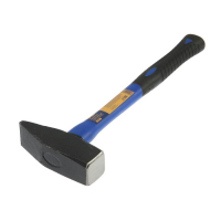 Молоток слесарный ТУНДРА, квадратный боек, фиберглассовая обрезиненная рукоятка, 1500 г Молоток слесарный ТУНДРА, квадратный боек, фиберглассовая обрезиненная рукоятка, 1500 г