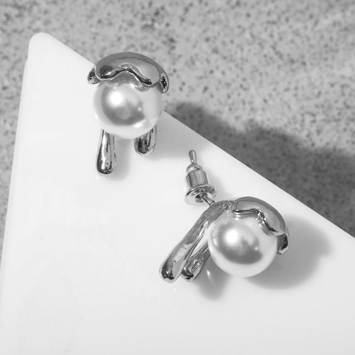 Серьги с жемчугом &laquo;Таяние&raquo;, цвет белый в серебре