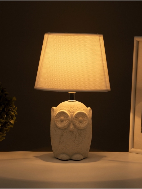 Настольная лампа "Майа" 1х40Вт Е14 белый 20х20х32,5см