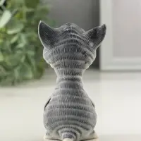 Сувенир "Кот худой с рыбой" 9,5 см