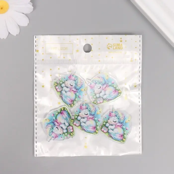 Декор для творчества акрил "Единорожка в косынке сладко спит на лужайке" 2,9х3х0,2 см