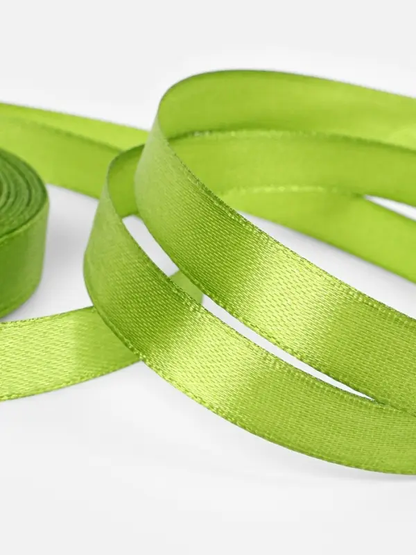 Лента атласная, 12 мм, 23&plusmn;1 м, светло-зелёная №184