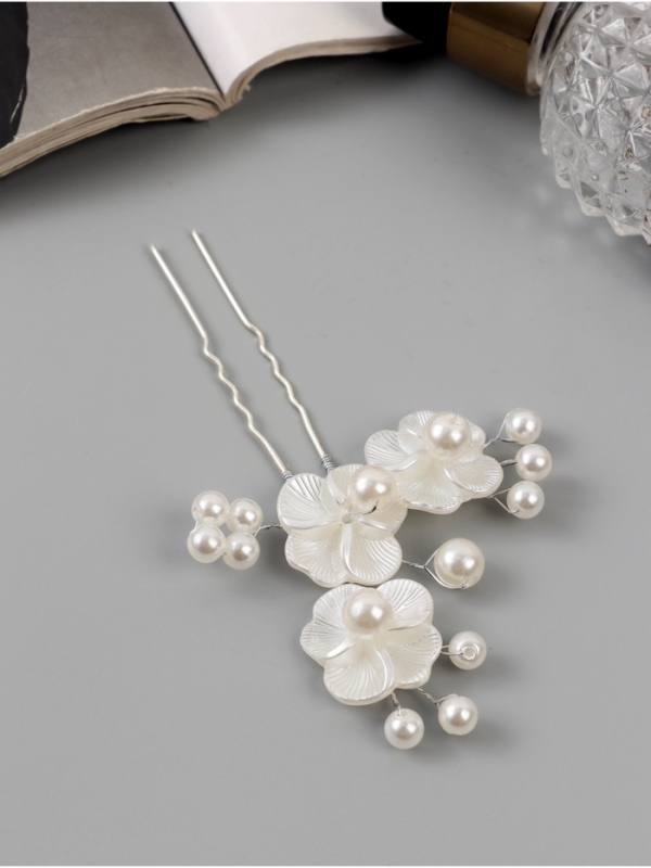 Шпилька для волос Шпилька для волос "Эмилия" резные цветы шарики, 9х6 см, белый