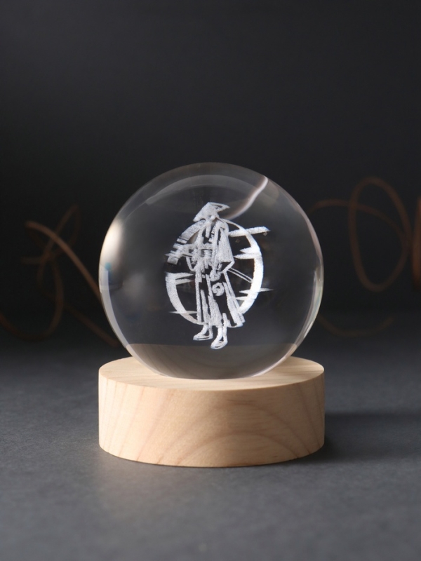 Сувенир стекло подсветка "Шар. Самурай" d=6 см подставка дерево, USB