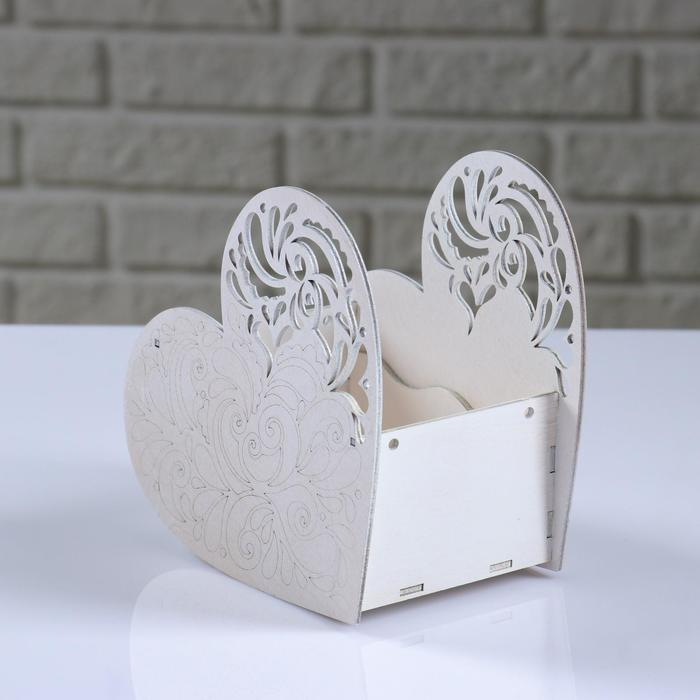 Кашпо деревянное Кашпо деревянное "Сердце ажурное", белый, 18×8.6×14 см