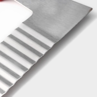 Нож для фигурной резки Доляна &laquo;Универсал&raquo;, 12&times;8,5 см, цвет красный