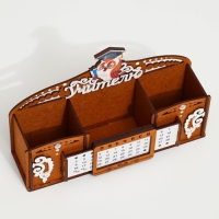 Календарь-карандашница "Учителю" с совой, мдф, дуб, 22х7х14 см Календарь-карандашница "Учителю" с совой, мдф, дуб, 22х7х14 см