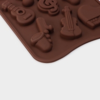 Форма для кондитерских украшений Доляна &laquo;Музыкальные инструменты&raquo;, силикон, 21,5&times;10,5 см, 14 ячеек, цвет МИКС