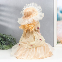 Кукла коллекционная керамика "Евгения в сливочном платье" 40 см