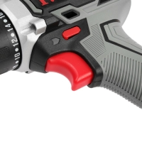 Дрель-шуруповерт P.I.T. PSR18-D3, 20 В, 350/1350 об/мин, 2х1.5 Ач, Li-ion, 30 Нм, кейс Дрель-шуруповерт P.I.T. PSR18-D3, 20 В, 350/1350 об/мин, 2х1.5 Ач, Li-ion, 30 Нм, кейс