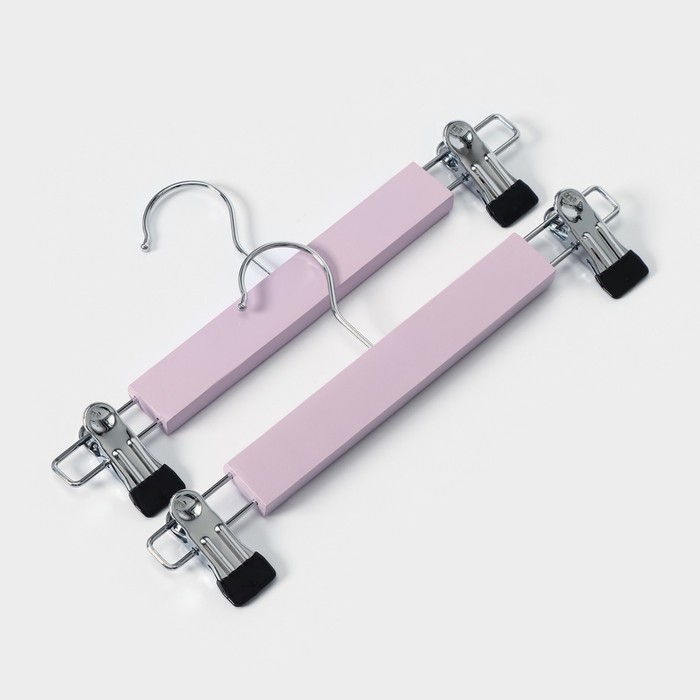 Вешалки для брюк и юбок LaDо́m Brillant, 28&times;12&times;2,8 см, 2 шт, деревянные, с зажимами, цвет розовый