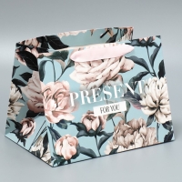 Пакет подарочный с широким дном, упаковка, &laquo;For you&raquo;, 25 х 19 х 18 см