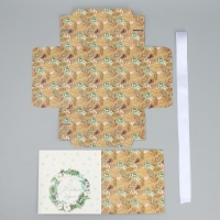 Коробка подарочная новогодняя складная &laquo;Новогодний венок&raquo;, 15 х 15 х 15 см, Новый год