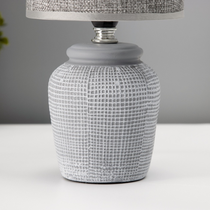 Настольная лампа с абажуром RISALUX «Катрина», Е14, 40 Вт, серый, 13×13×27 см Настольная лампа с абажуром RISALUX «Катрина», Е14, 40 Вт, серый, 13×13×27 см