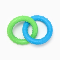 Игрушка жевательная суперпрочная "Два кольца", зелёная/синяя