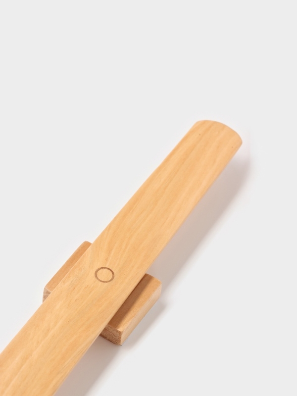 Ложка для обуви с магнитным держателем, дерево лотос, 55х4,1х1 см