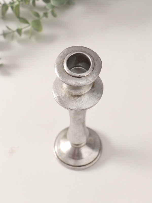 Подсвечник полистоун на 1 свечу "Медичи" серебро 6,5х6,5х20,5 см