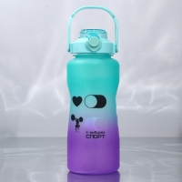 Бутылка для воды с наклейками &laquo;Спорт&raquo;, 2,25 л