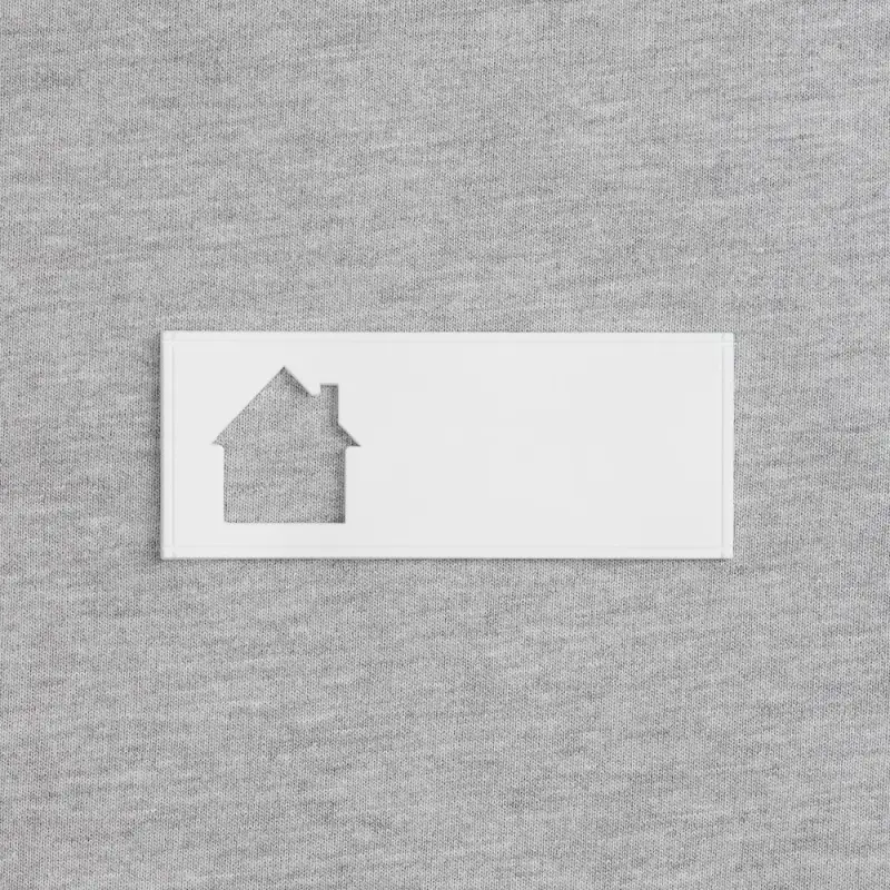 Лейбл из ПВХ с вырубкой &laquo;Дом&raquo;, белый