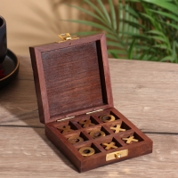 Настольная игра "Крестики-нолики" 10х10 см, дерево шишам, латунь