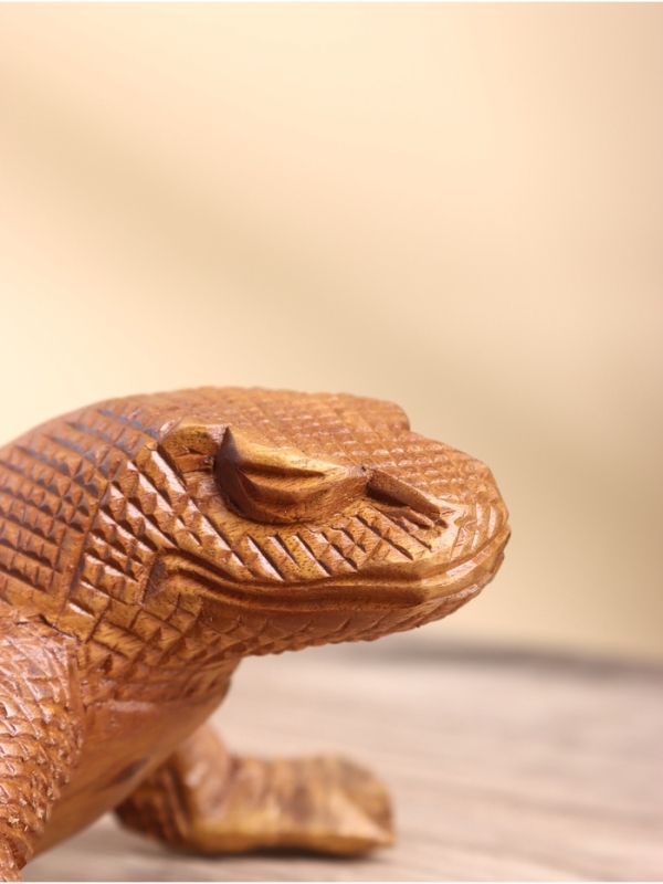 Сувенир "Варан" дерево акация, 30х15х11 см