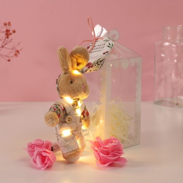 Набор подарочный "Зайчик в комбинезоне" мыльные розовые розы 5 шт, роса 7х7х12 см